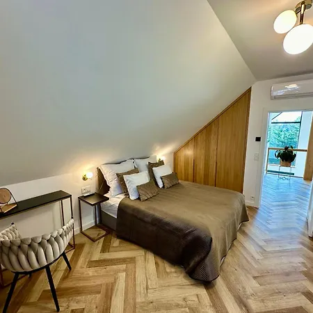 House Dobrego Веле